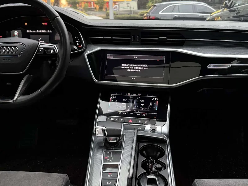 Audi A6L — фото 11