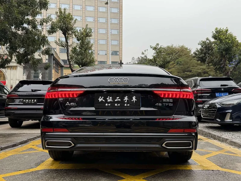 Audi A6L — фото 5
