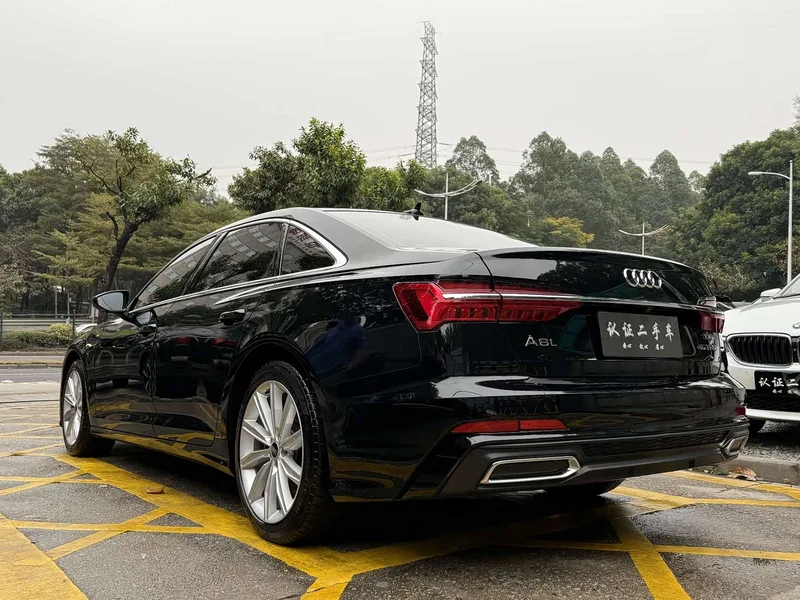 Audi A6L — фото 6