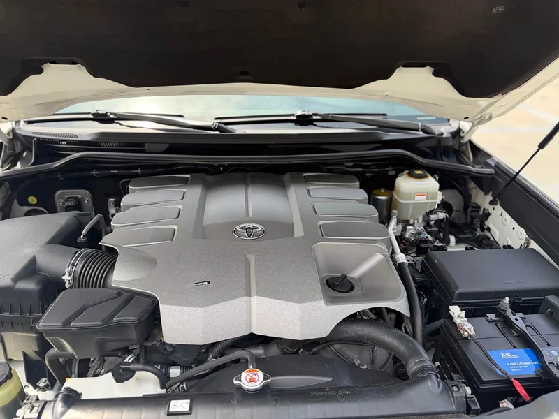 Toyota Land Cruiser (Imported) — фото 12