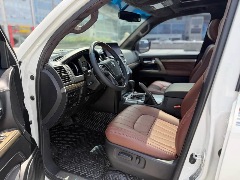 Toyota Land Cruiser (Imported) — фото 5