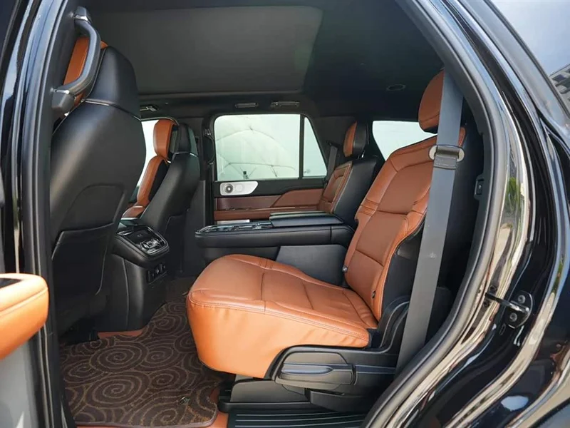Lincoln Navigator — фото 12