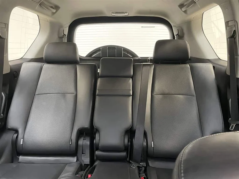Toyota Prado — фото 13
