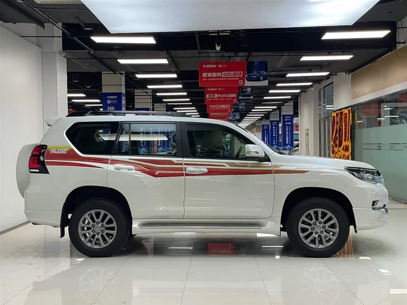 Toyota Prado — фото 3