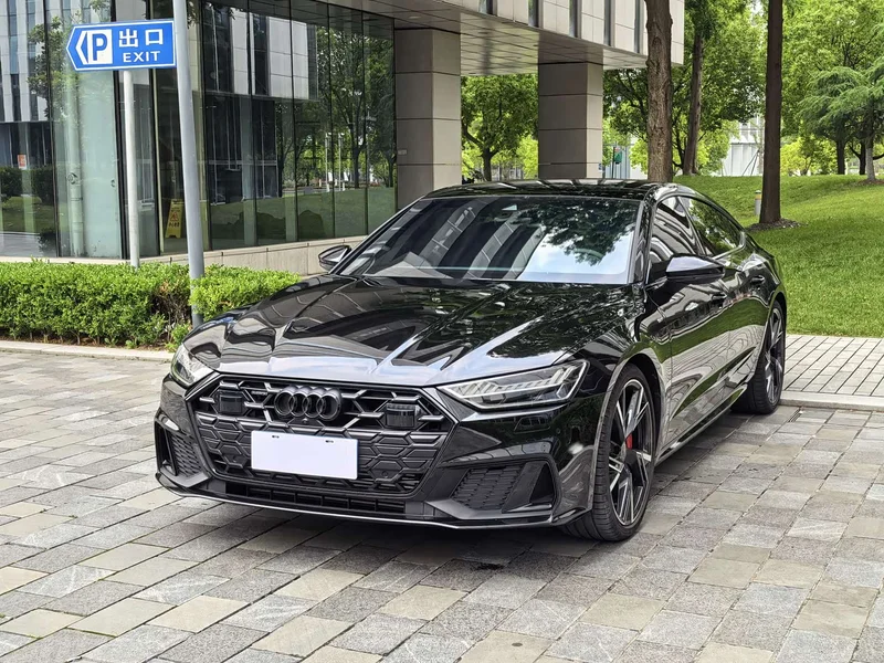 Audi A7 — фото 1