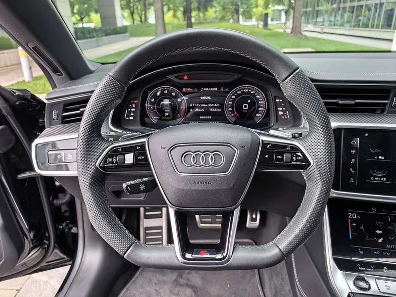 Audi A7 — фото 13