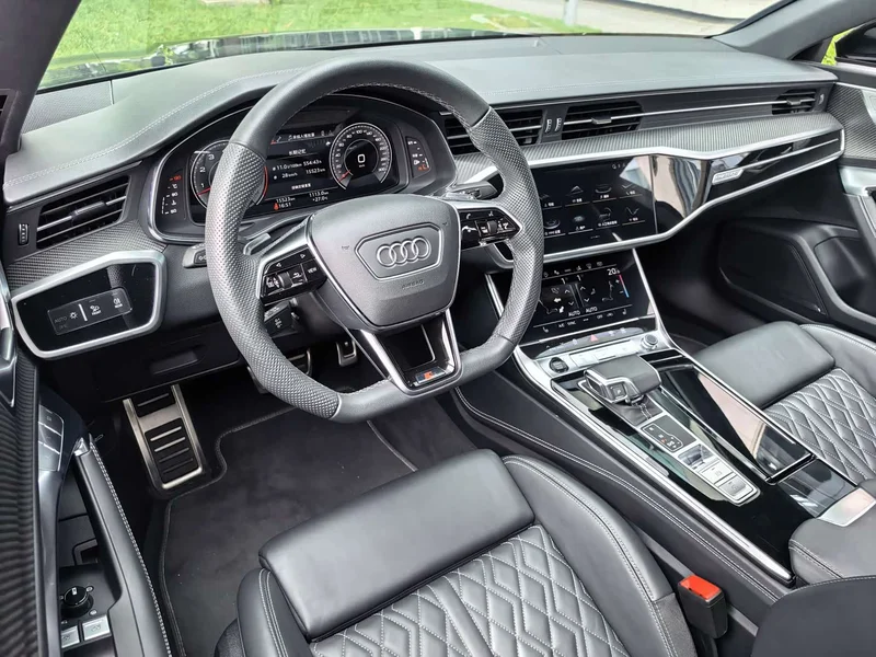 Audi A7 — фото 17