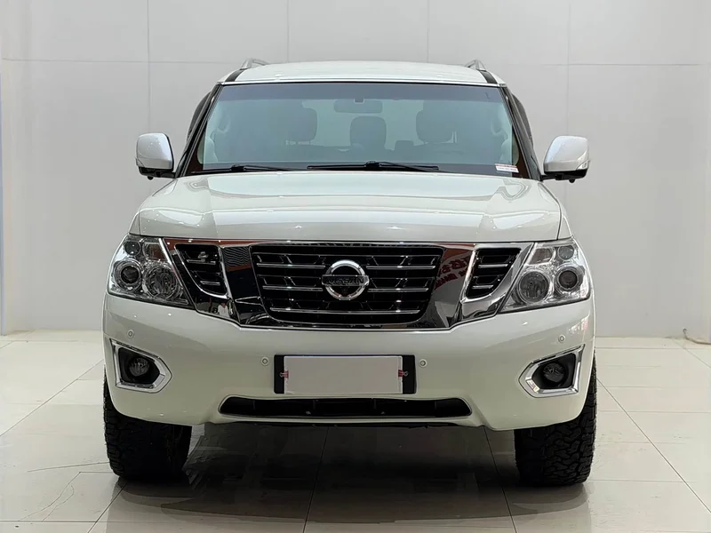 Nissan Patrol — фото 1