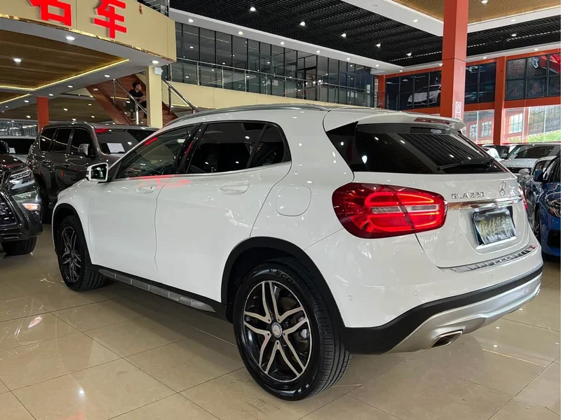 Mercedes-Benz GLA — фото 6