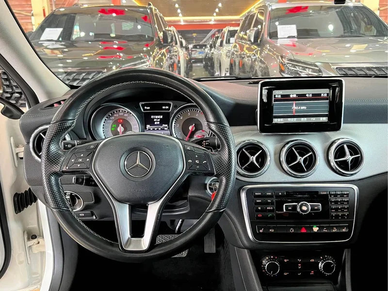 Mercedes-Benz GLA — фото 10
