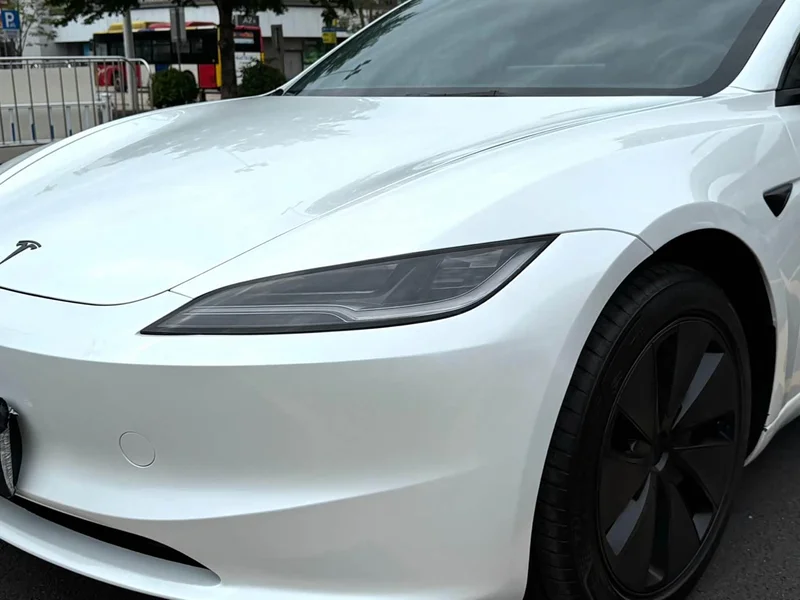 Tesla Model 3 — фото 9
