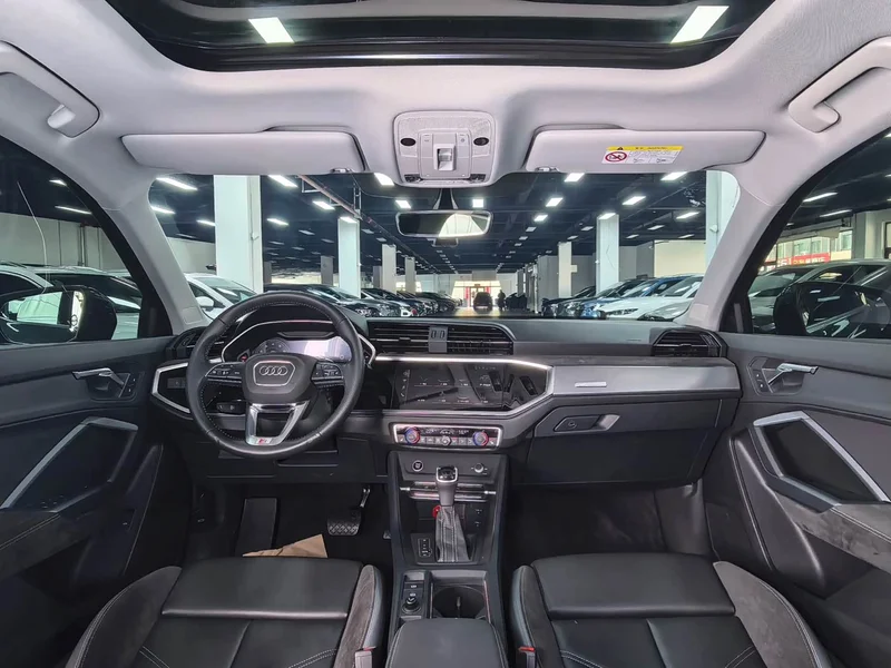 Audi Q3 Sportback — фото 14