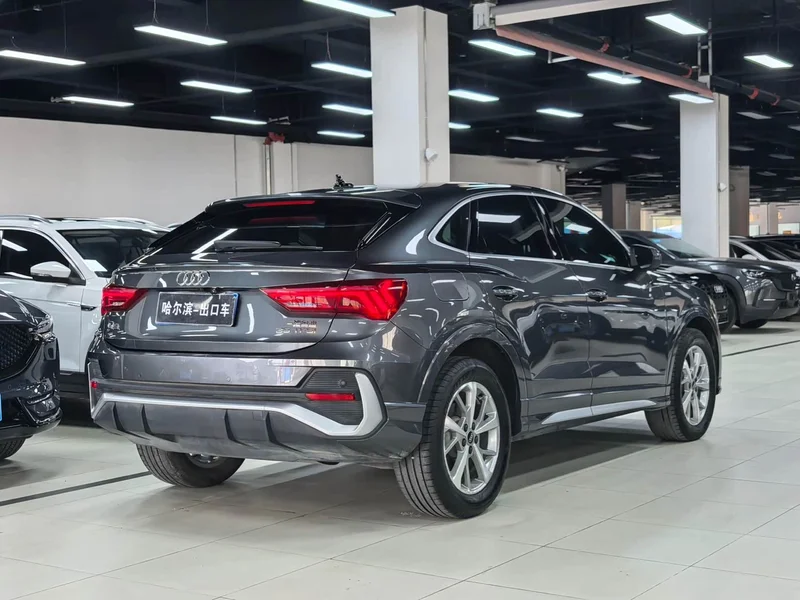 Audi Q3 Sportback — фото 25