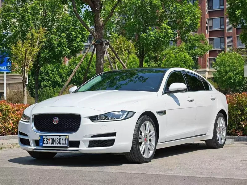 Jaguar XEL — фото 1