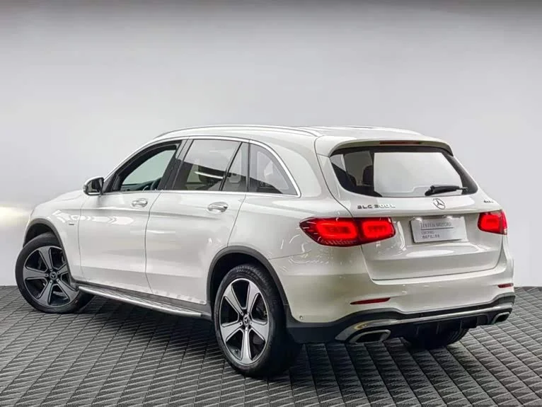 Mercedes-Benz GLC — фото 6