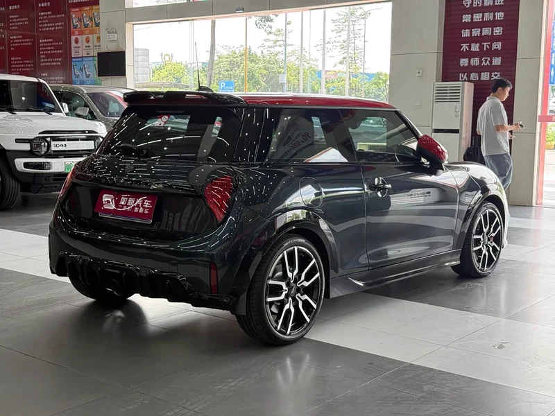 MINI JCW — фото 6