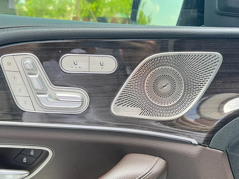 Mercedes-Benz GLS — фото 13