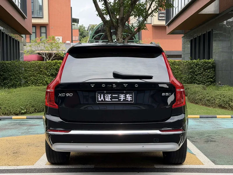 Volvo XC90 — фото 7