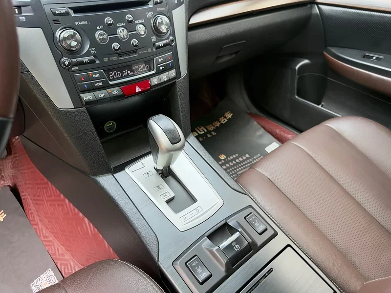 Subaru Outback — фото 14