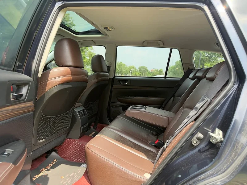 Subaru Outback — фото 21