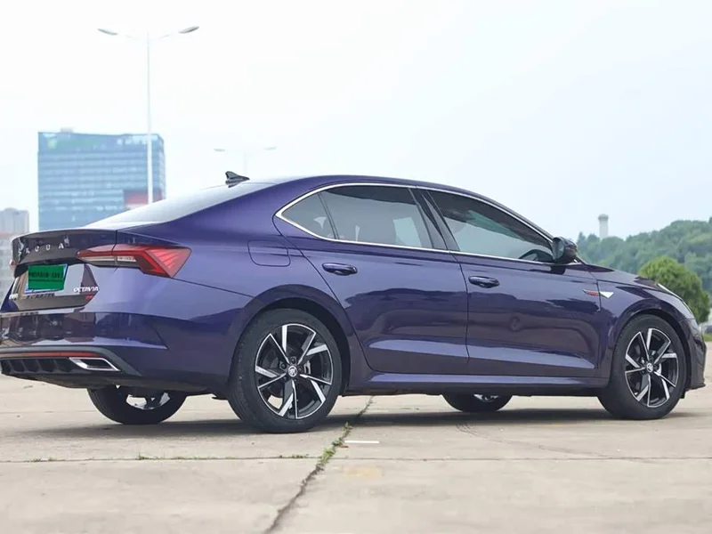 Volkswagen Octavia — фото 5
