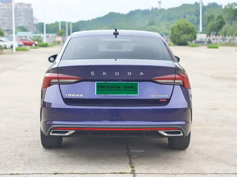 Volkswagen Octavia — фото 6
