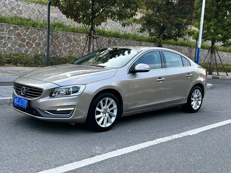 Volvo S60