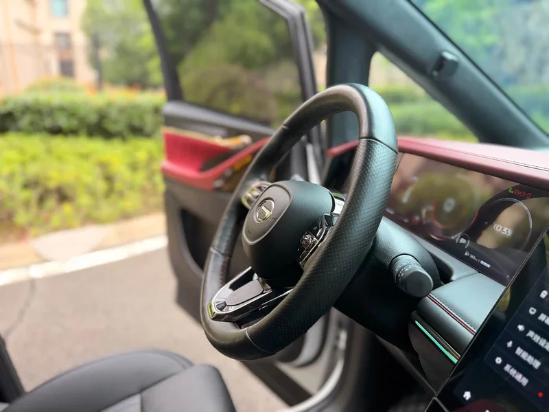 GAC Trumpchi M8 — фото 32