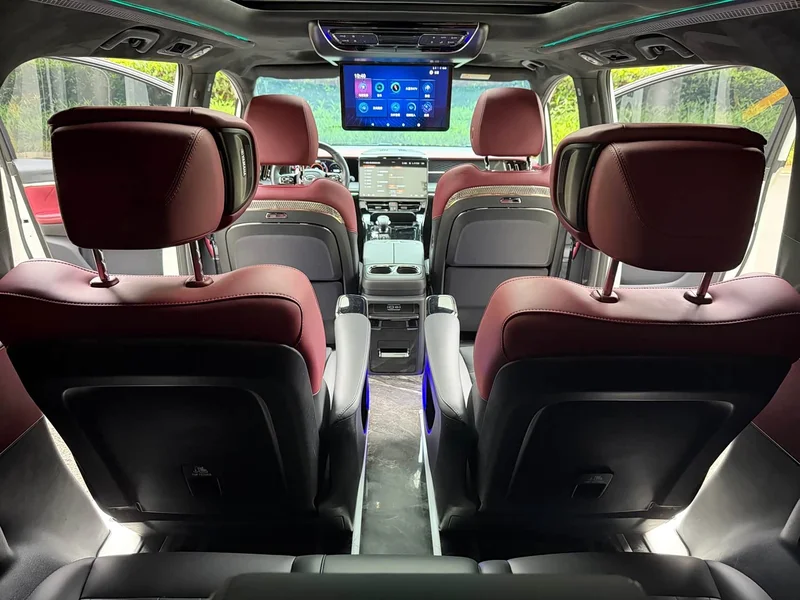 GAC Trumpchi M8 — фото 35