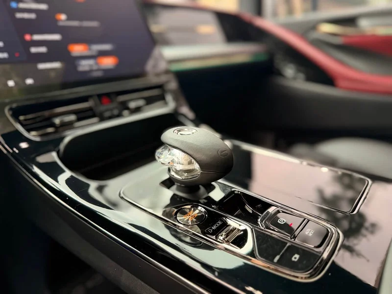 GAC Trumpchi M8 — фото 40