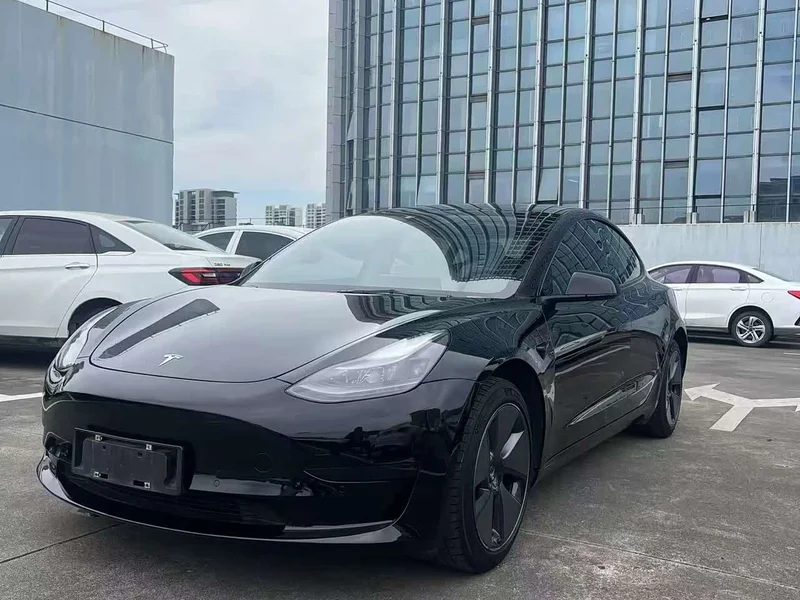 Tesla Model 3 — фото 2