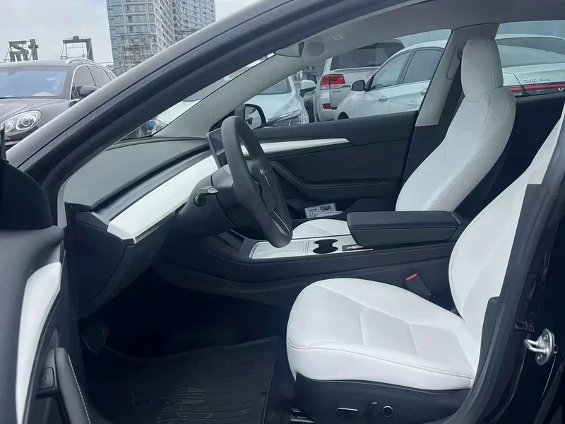 Tesla Model 3 — фото 5