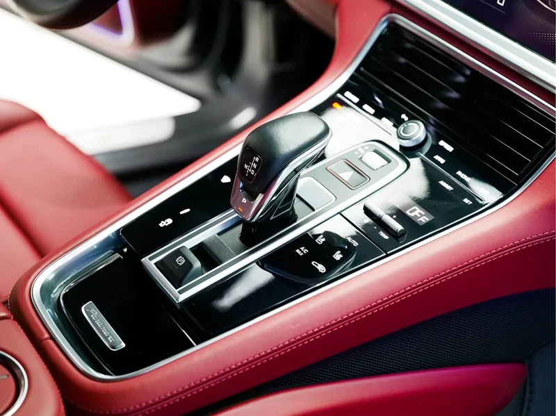 Porsche Panamera — фото 16