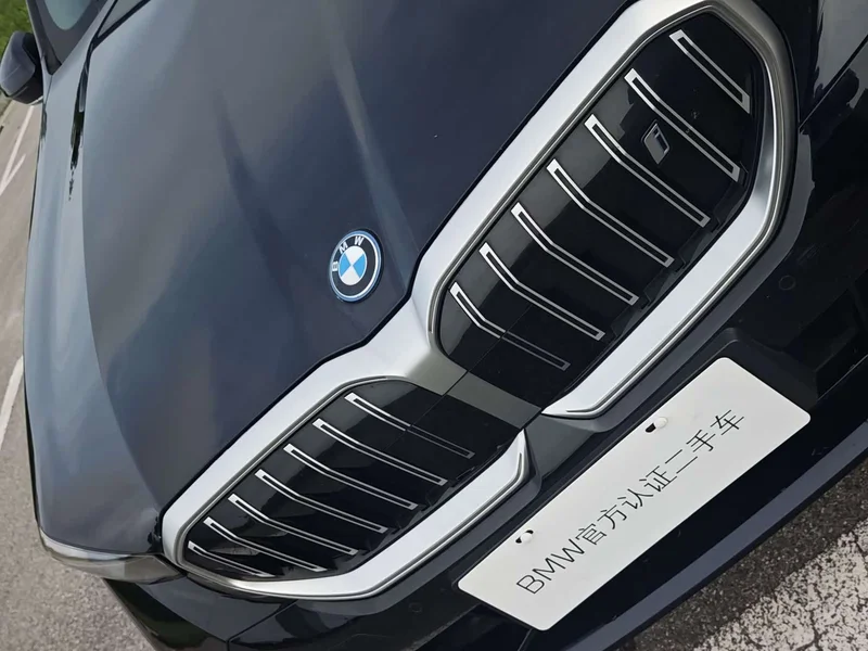BMW i5 — фото 10