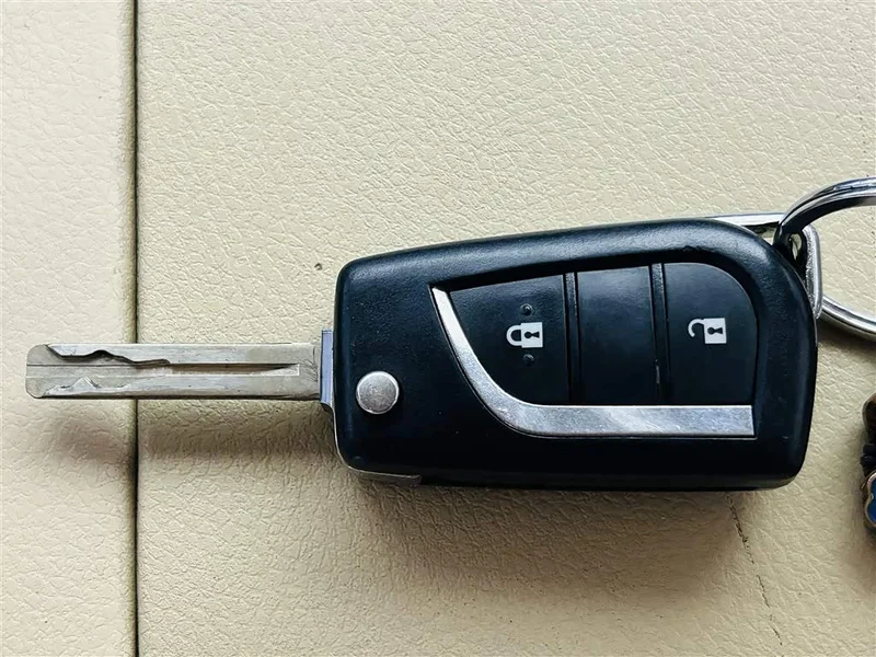 Toyota Highlander — фото 13