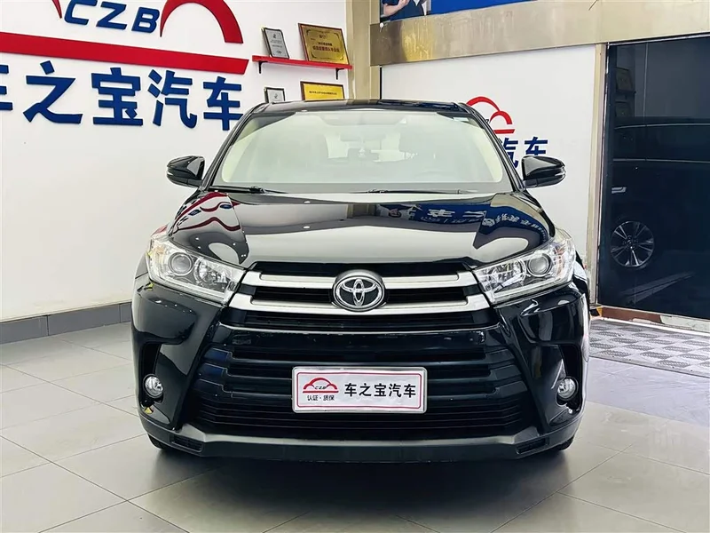 Toyota Highlander — фото 2