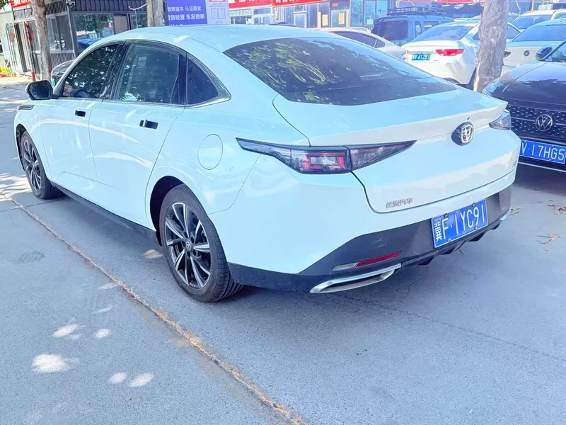 Changan Eado — фото 8