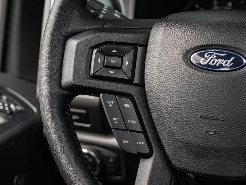 Ford F-150 Raptor — фото 13