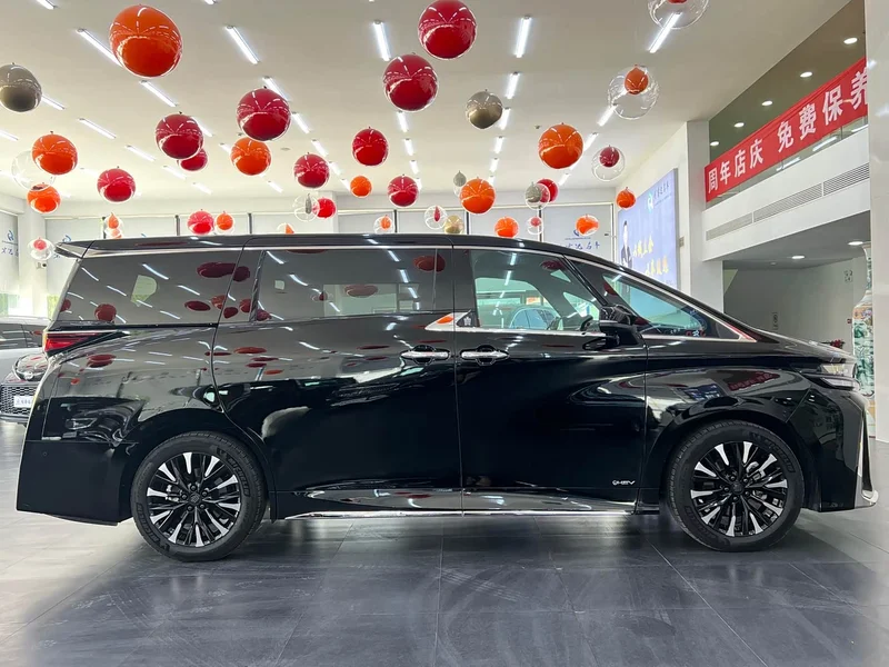Toyota Vellfire — фото 23