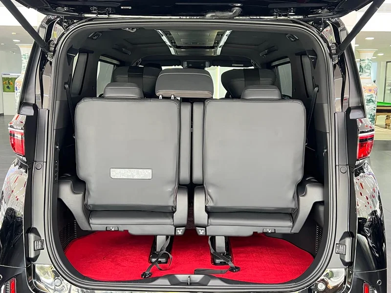 Toyota Vellfire — фото 10
