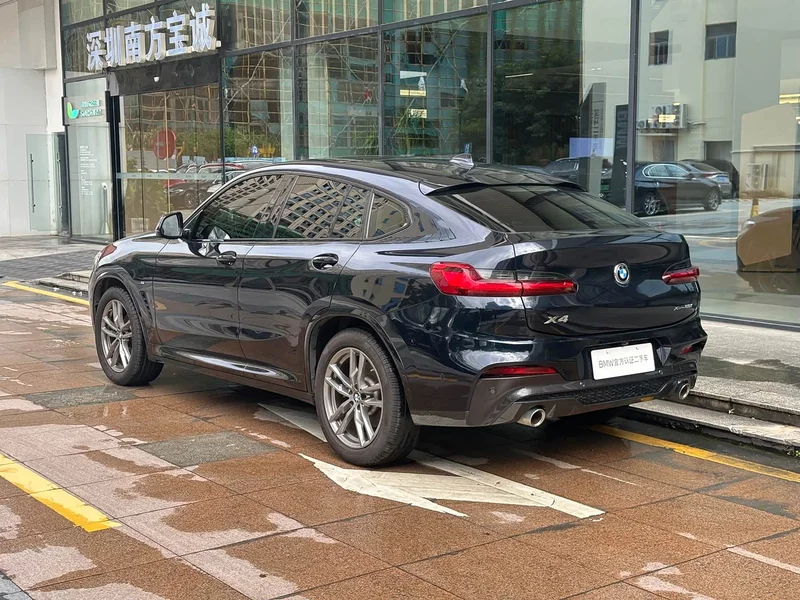 BMW X4 — фото 16