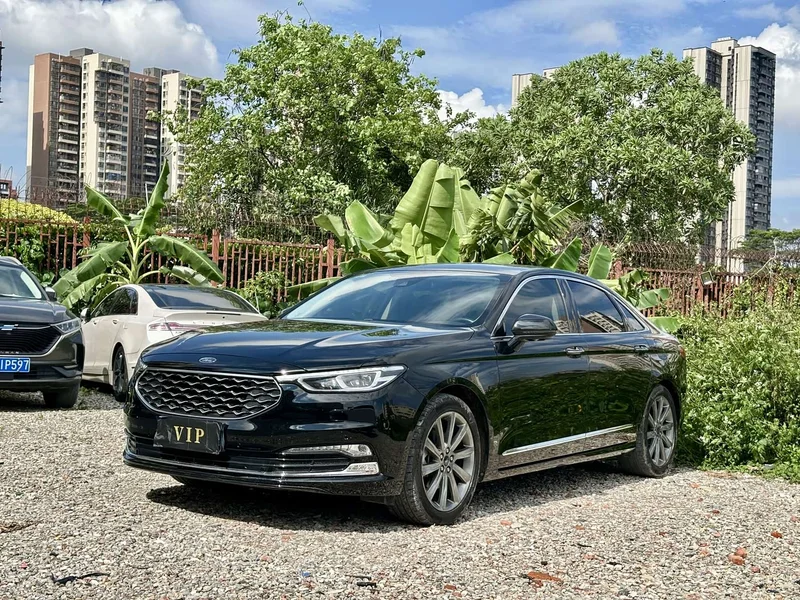 Ford Taurus