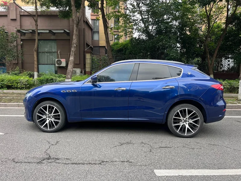 Maserati Levante — фото 5