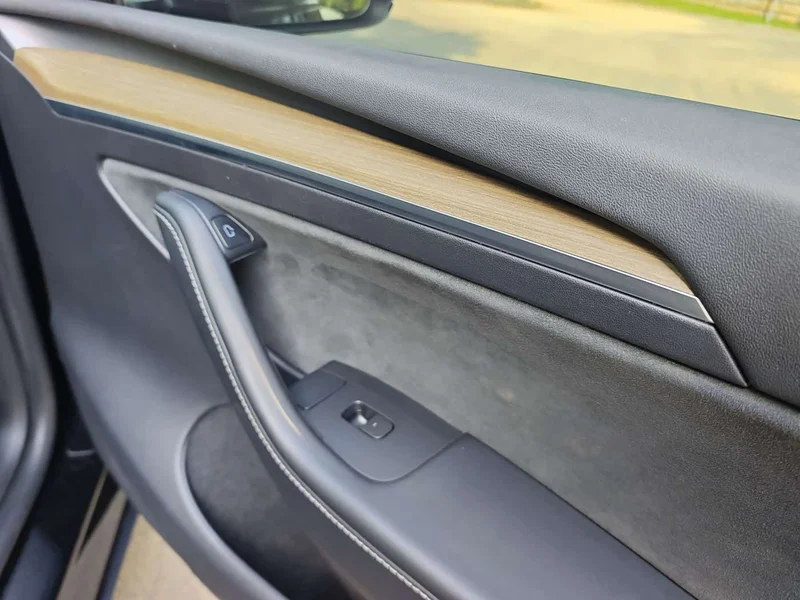 Tesla Model Y — фото 13