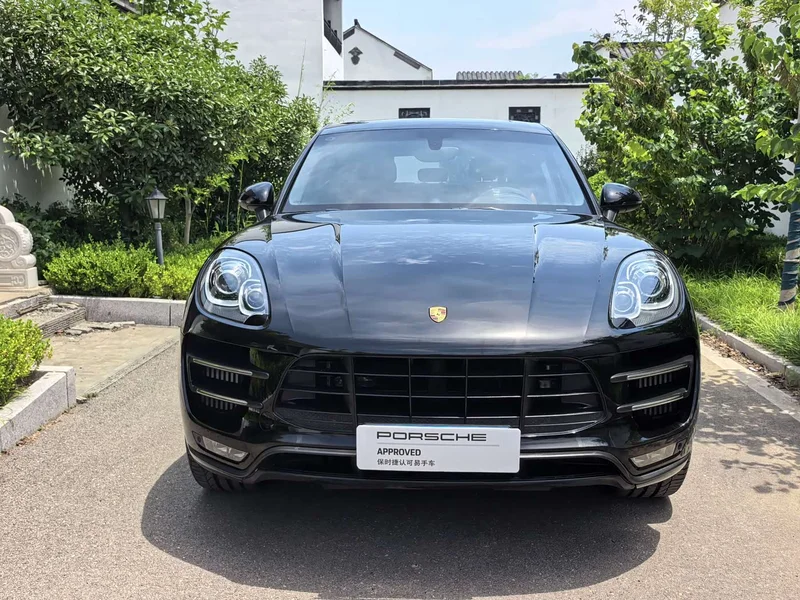 Porsche Macan — фото 3