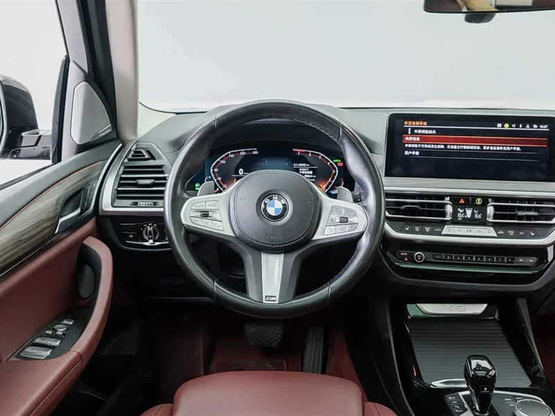 BMW X3 — фото 17