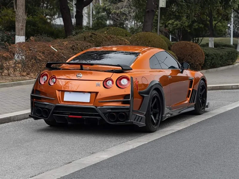 Nissan GT-R — фото 4
