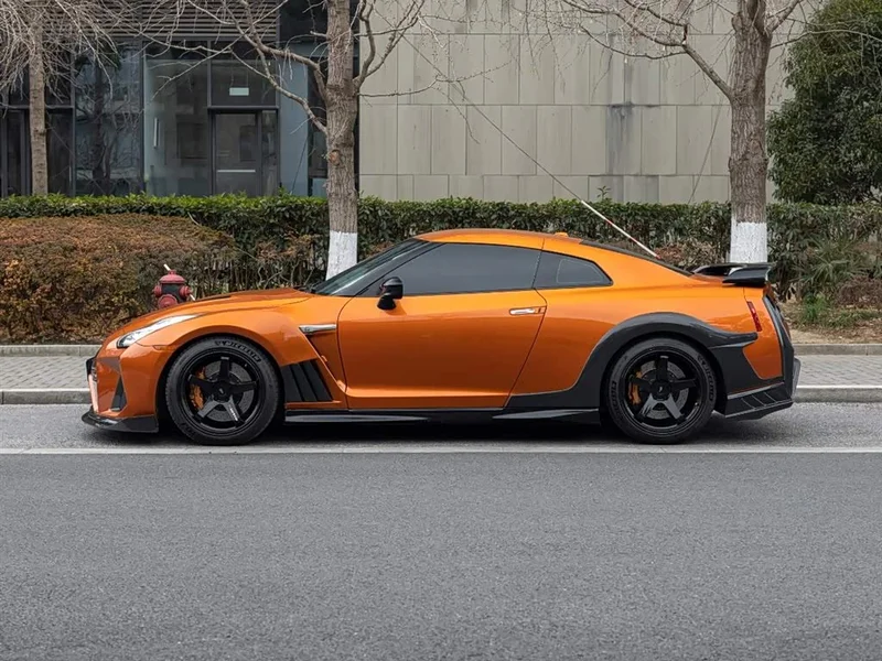 Nissan GT-R — фото 7
