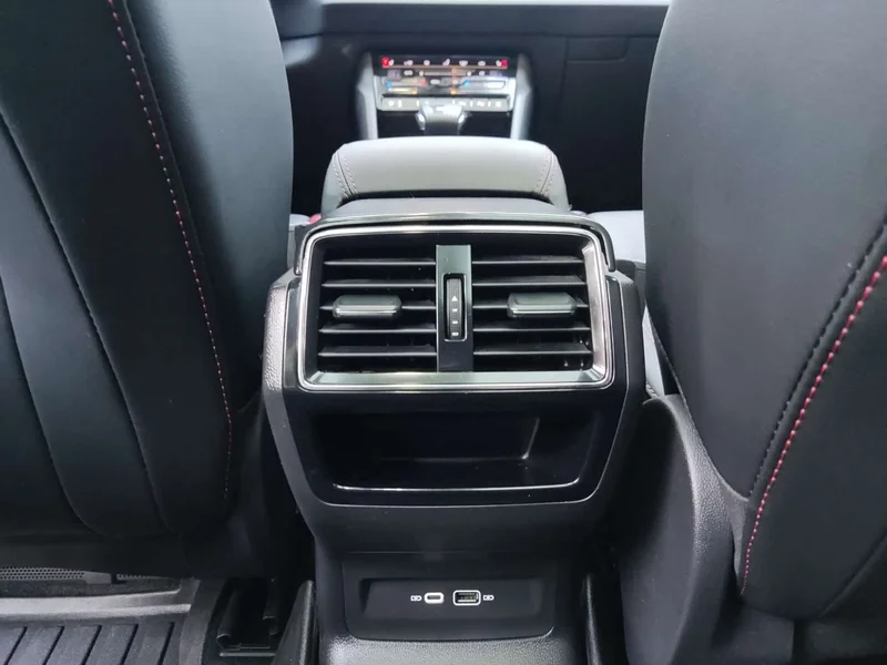 Skoda Karoq — фото 12