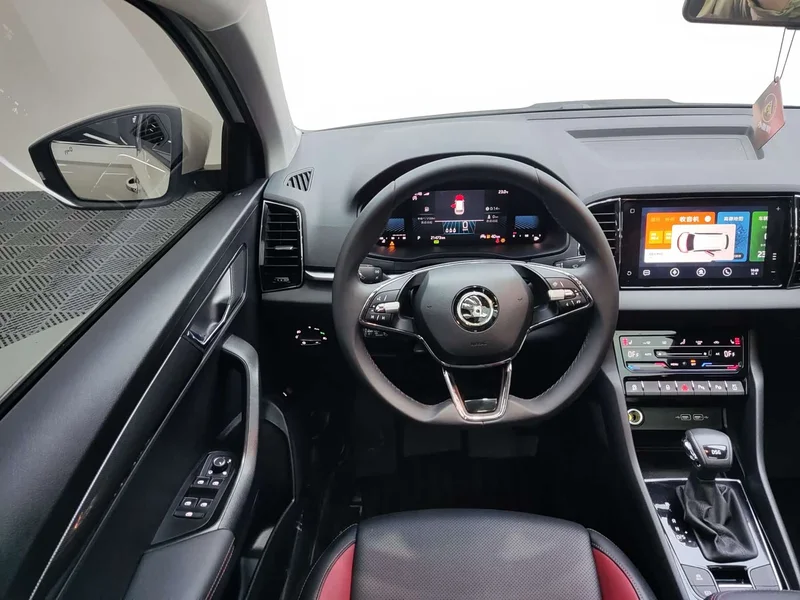 Skoda Karoq — фото 14